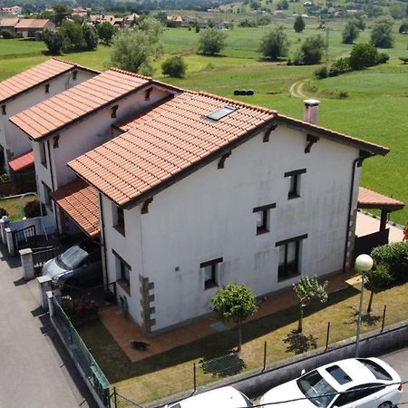 Casa En Sobarzo, Junto Al Parque De Cabarceno Villa Dış mekan fotoğraf