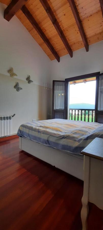 Casa En Sobarzo, Junto Al Parque De Cabarceno Villa Dış mekan fotoğraf