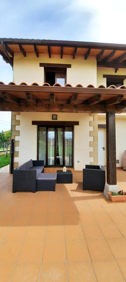 Casa En Sobarzo, Junto Al Parque De Cabarceno Villa Dış mekan fotoğraf