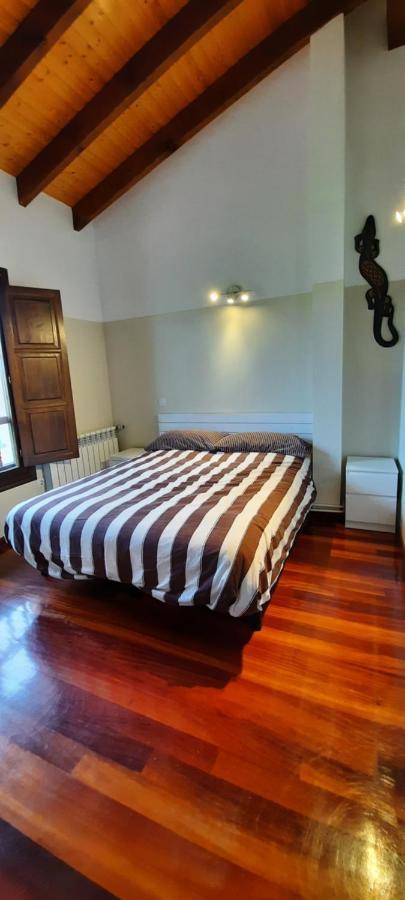 Casa En Sobarzo, Junto Al Parque De Cabarceno Villa Dış mekan fotoğraf