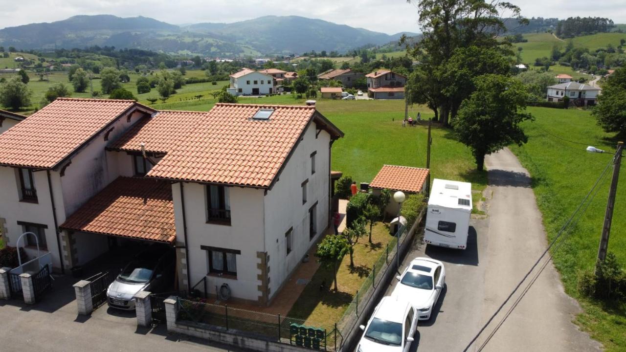 Casa En Sobarzo, Junto Al Parque De Cabarceno Villa Dış mekan fotoğraf
